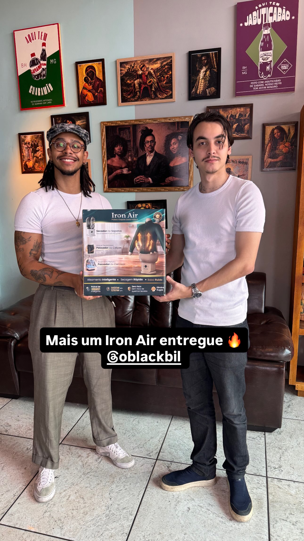 Cliente recebendo seu Iron Air